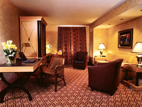 Bertram Inn And Conference Center Aurora ภายนอก รูปภาพ