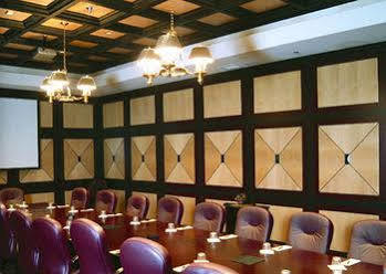 Bertram Inn And Conference Center Aurora ภายนอก รูปภาพ
